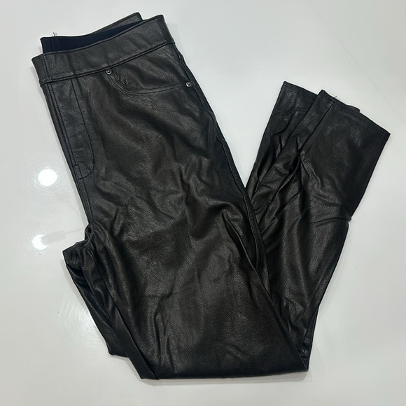 NWOT Spanx Leather Like Skinny Ankle Pant Medium Item# 8M - Picture 7 of 11